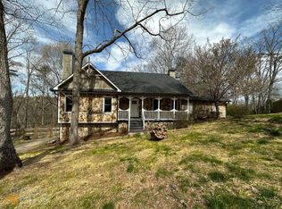 18 Hickory Ln NW, Cartersville, GA 30121