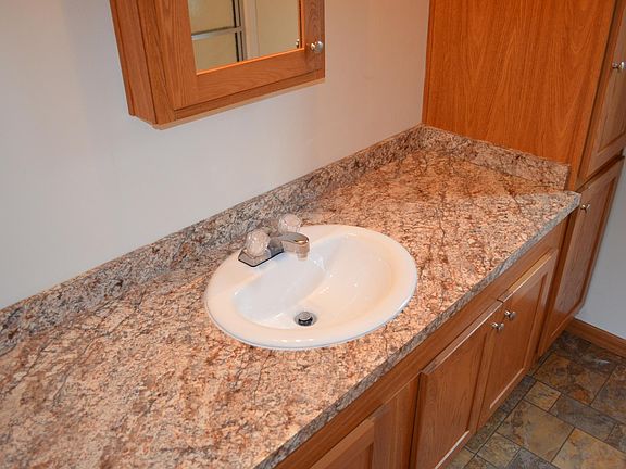 3rd image of 7600 Heatherstone Dr Unit 16