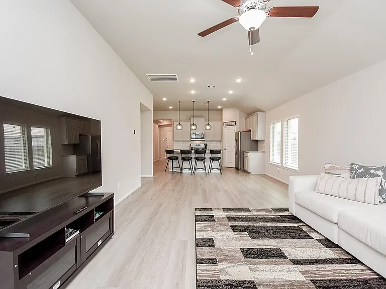 17007 Shine Bright Ct — Photo 26