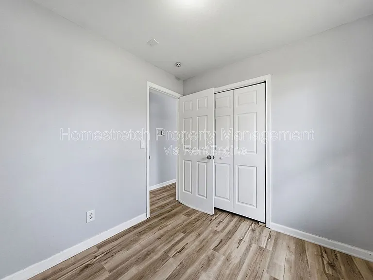 850 Saint Bartholomew Dr — Photo 21