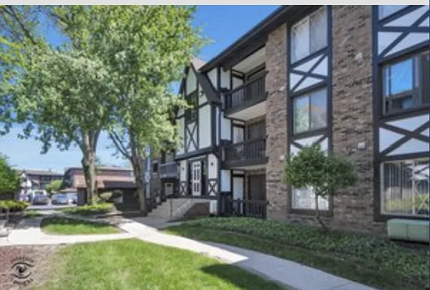 13628 Royal Ct #802