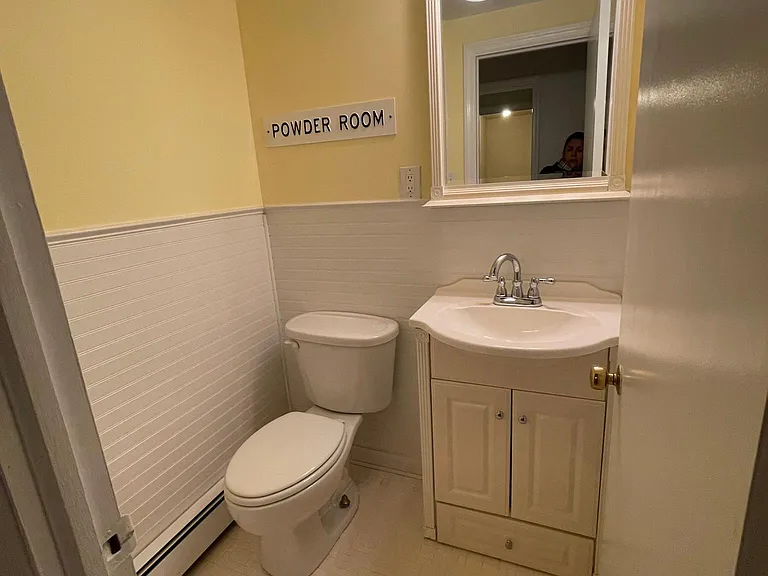 33 Gorham Pl — Photo 10