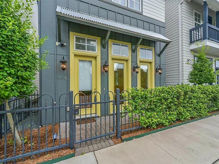 5308 S Capitol St — Photo 3