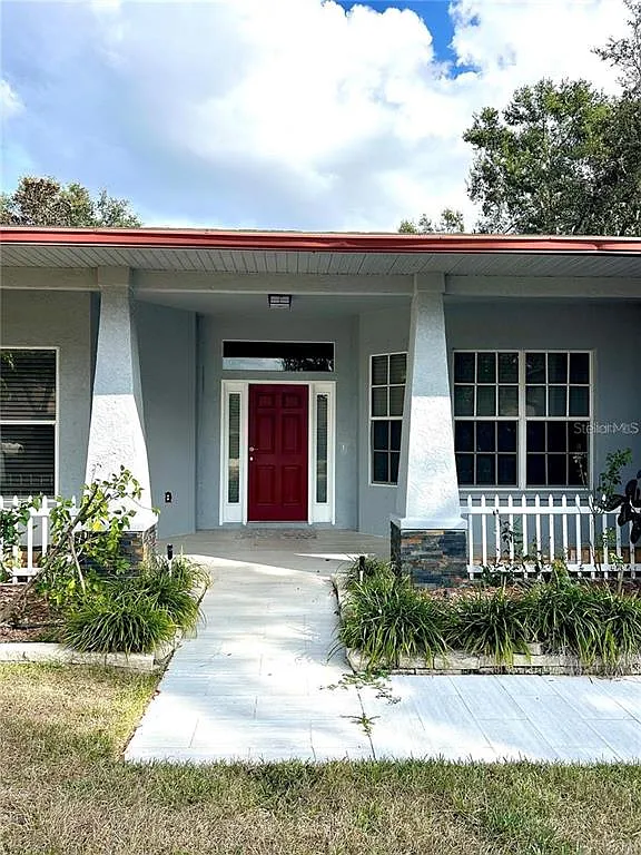 4 bed, 3.0 bath, 2501 sqft, $3,600 — Photo 1