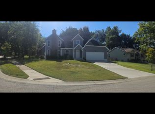 11400 Robinson St, Overland Park, KS 66210
