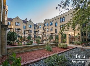 1117 W Oakdale Ave #3, Chicago, IL 60657