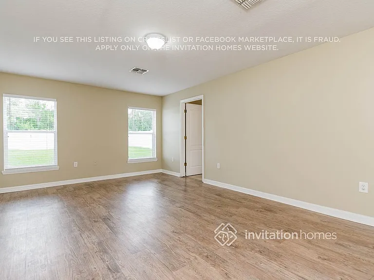 1129 Hacienda Cir — Photo 11
