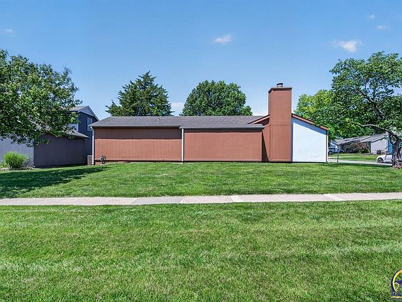 3rd image of 5701 SW Arrowhead Ct