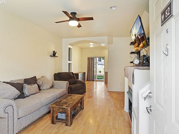 3rd image of 5264 NE 121st Ave APT 82L