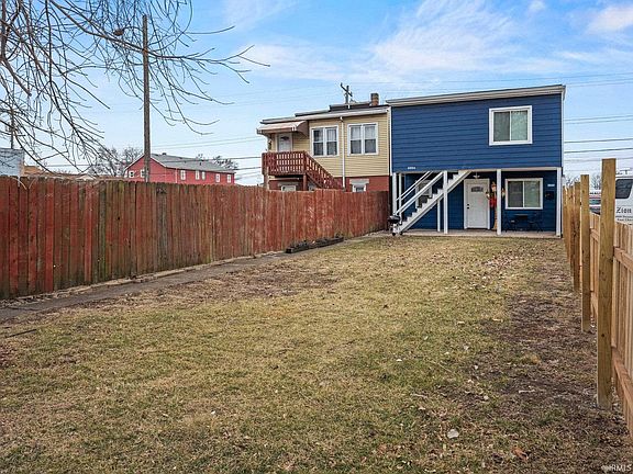 2nd image of 4004 Euclid Ave
