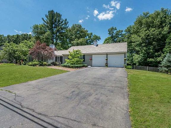 3rd image of 75 Newell Dr