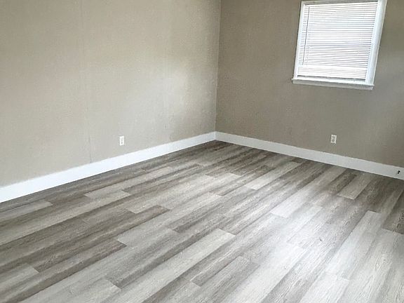 2nd image of 312 Warren Way