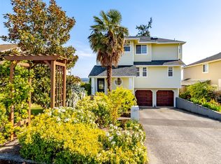 207 S 212th St, Des Moines, WA 98198