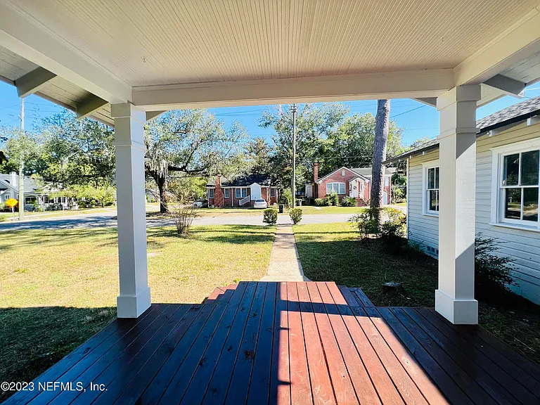 1648 Euclid St — Photo 2