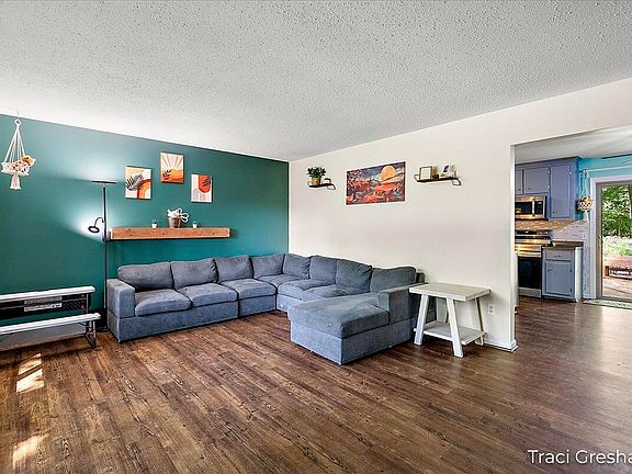 5th image of 12860 128th Ave