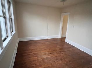 378 Elm Ave SW APT 2, Roanoke, VA 24016