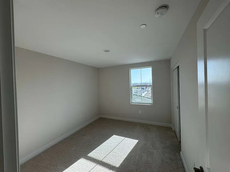 15937 Mavericks Ln — Photo 17