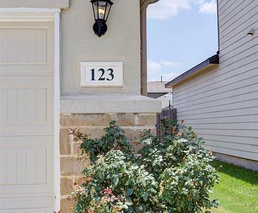 2nd image of 123 Landing Ln