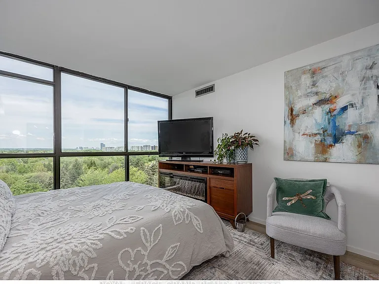 131 Torresdale Ave S #906 — Photo 24