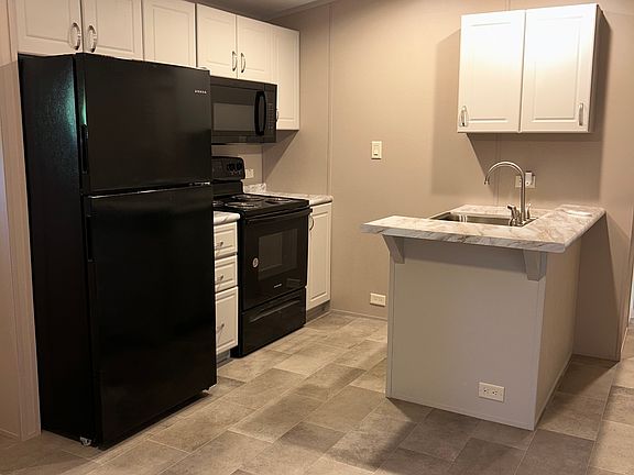 4th image of 2500 Fort Worth Dr Trailer 11