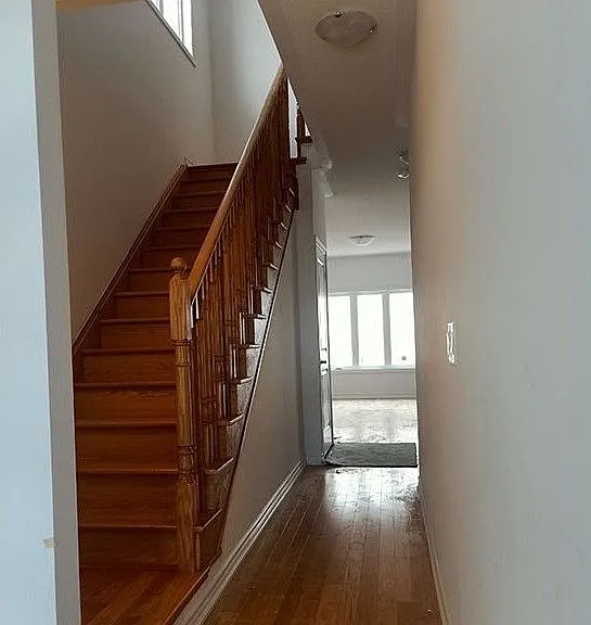 35 Middleton St — Photo 5