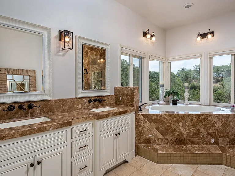 300 Shiloh Valley Ct — Photo 24