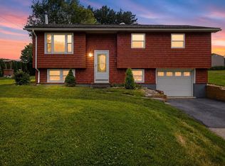 6 Old Farm Rd, Spencer, MA 01562
