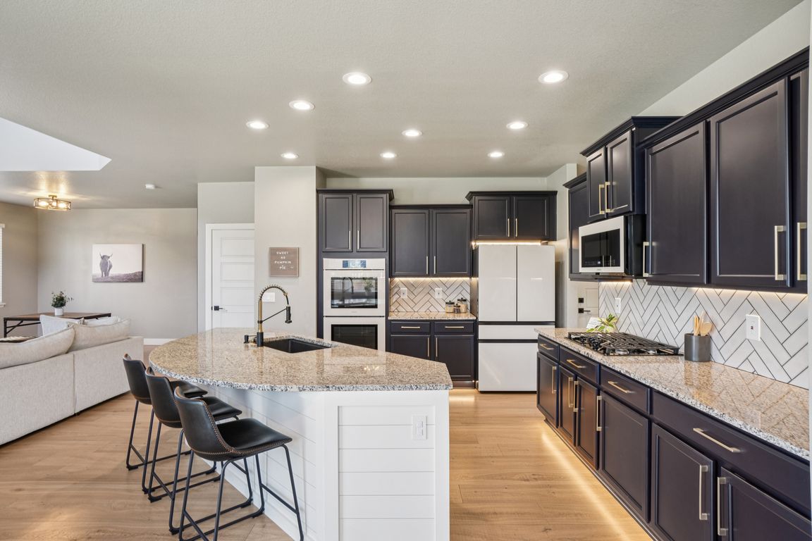 Gamble Oak St-S2910-013.jpg