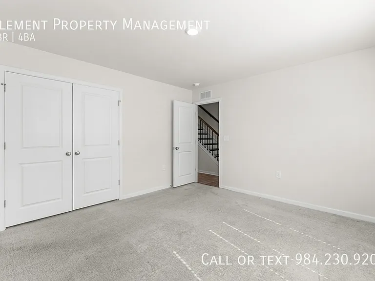 1009 Belloak Way #1 — Photo 5