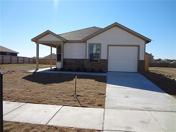 2nd image of 1828 Wickham Dr