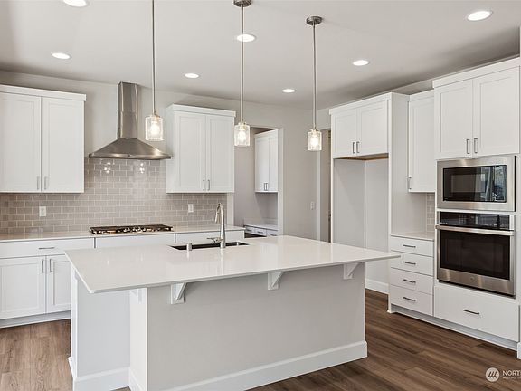 5th image of 3838 SW Sunnyside Street #227