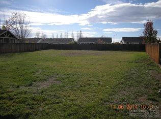 646 NE Shoshone Dr, Redmond, OR