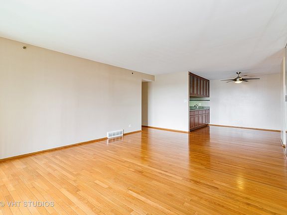 5th image of 10420 Circle Dr APT 45B