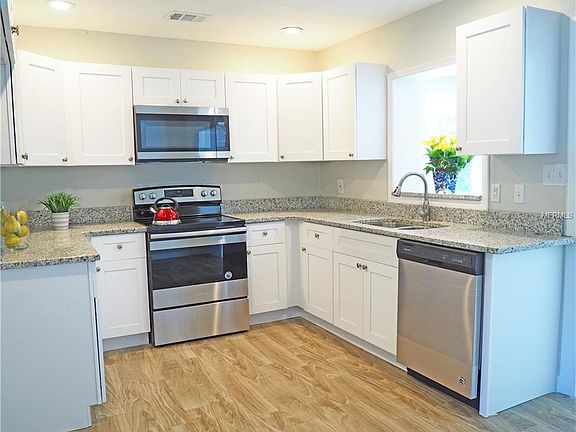 3rd image of 1491 Clematis Ln