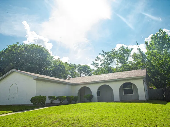 1432 Barron Ln, Fort Worth, TX 76112