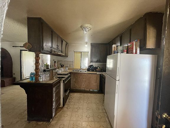 3rd image of 9833 E Ave S #14