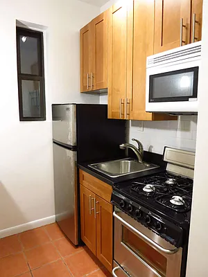 Rented by City & Suburban | media 21