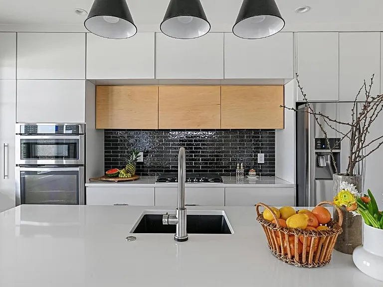 634 Bonaventure Ave NE #3 — Photo 7