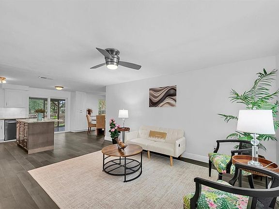 5th image of 650 TIMBER BAY CIRCLE W