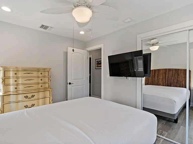 881 Point Judith Rd — Photo 12