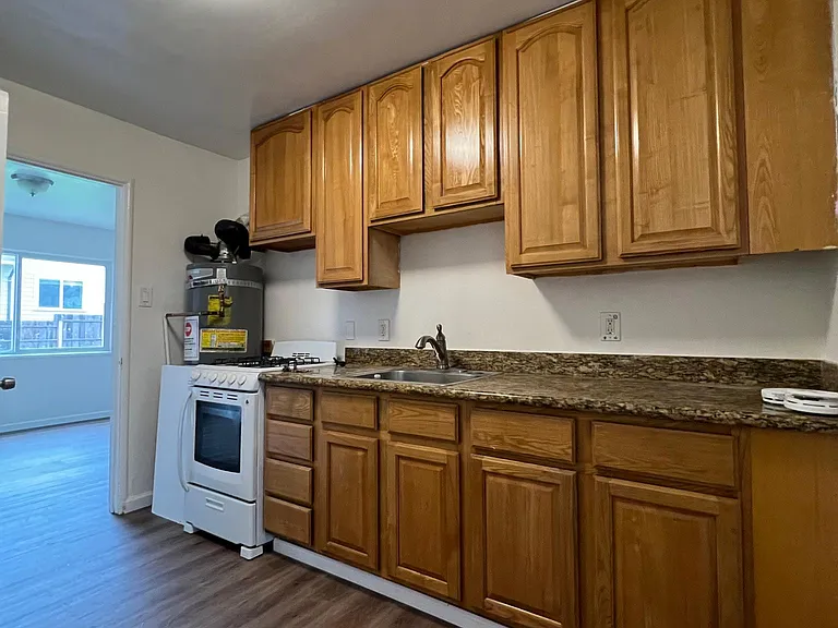 239 Armour Ave — Photo 3