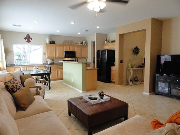 Open Kitchen