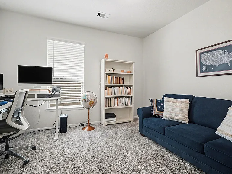 2214 Lierna Dr — Photo 18