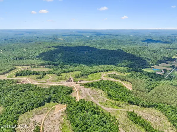 Nydeck Rd, Robbins, TN 37852