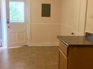 1213 N Main St, Racine, WI 53402