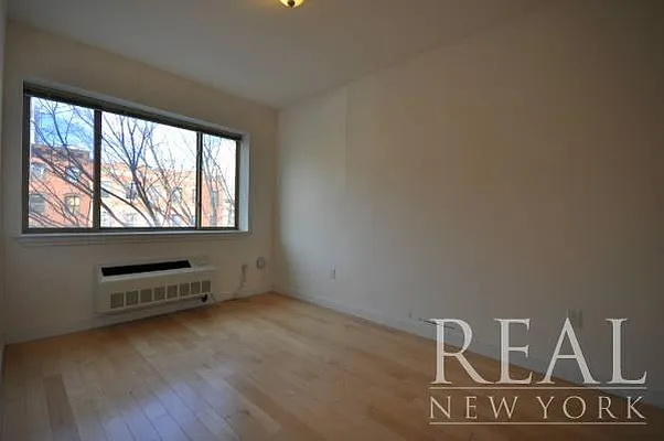 Rented by REAL New York | media 30