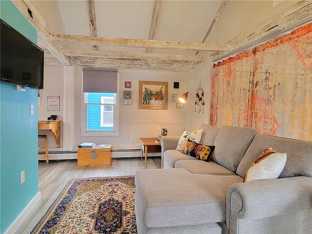 1 bed, 1.0 bath, 600 sqft, $3,000 — Photo 2