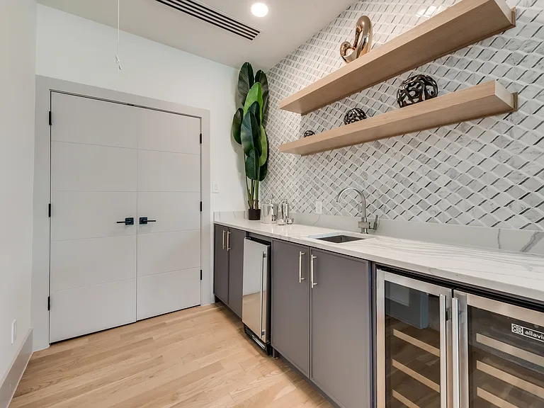 4528 W Amherst Ave — Photo 18