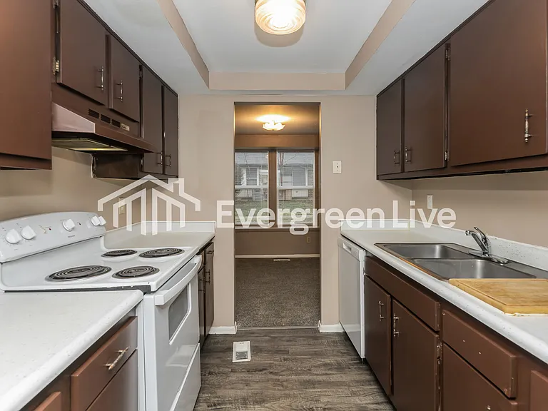 5636 Troy Villa Blvd — Photo 7