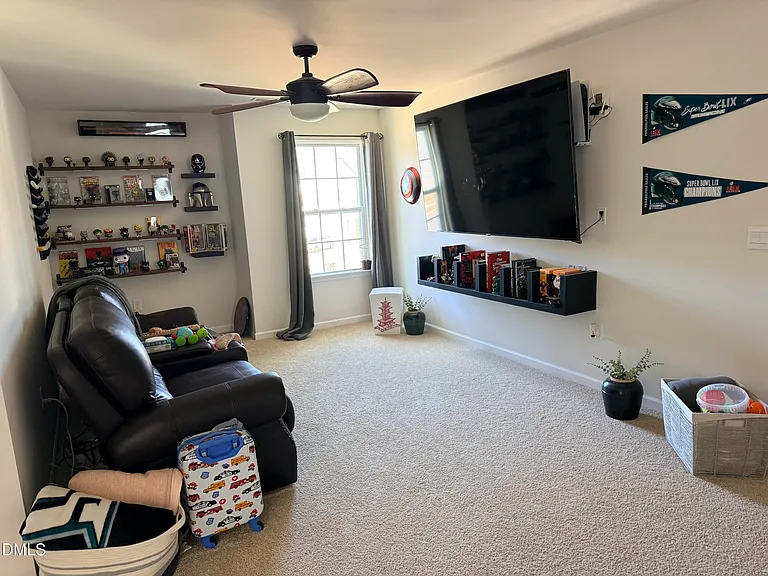 1105 Kenza Ct — Photo 17